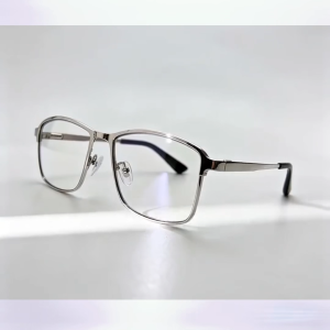 Cermin Mata Rabun Photochromic HD Anti Blue Light Titanium Ringan Anti-Scratch Selesa Dipakai Myopia Glasses