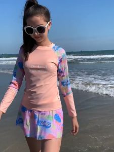 Đồ Bơi Cho Bé Gái Bộ Bơi Bé Gái Họa Tiết Sunday Thiết Kế Dễ Thương Chất Liệu Co Giãn Cho Bé Từ 18-60kg HB2302