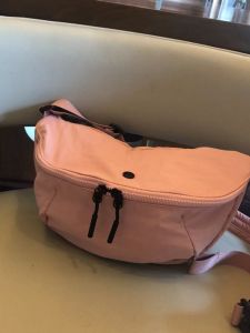 กระเป๋าสะพายข้างผ้าแคนวาสฮ่องกงสำหรับผู้หญิง ความจุขนาดใหญ่ กระเป๋าคาดไหล่แบบสะพายข้าง น้ำหนักเบา กระเป๋าคาดลำตัวสำหรับเดินทาง กระเป๋าสะพายข้างแบบสะพายข้าง