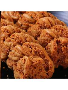 Traditional Tianjin Flavor Sesame Twists with Filling