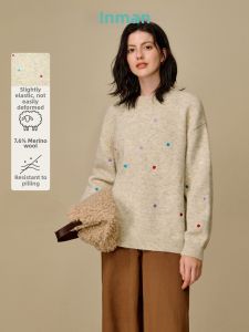 INMAN | Áo Len Dệt Kim Floral Polka Dot Pha Lông Lỏng Vai Rơi Thu