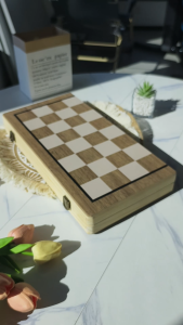 Wood Chess Set Foldable Pieces Set Chess Board Game Children Elders and Adults International Chess Chessboard Set Tournament Size