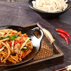 Củ Cải Khô Loại Ngon Đặc Biệt Không Pha Tẩm Màu- Đặc Sản Minh Triết