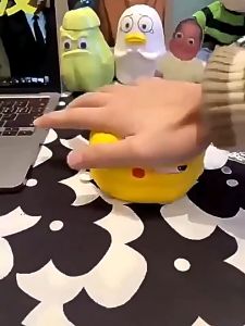 เล่นบีบสกุชชี่ รูปมังกรนม ไก่สีเหลือง บรรเทาความเครียด สำหรับเด็กผู้ชายและเด็กผู้หญิง