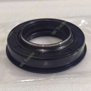 ซีลล้อหน้า คูโบต้า L2402 DT (รู40/45 x นอก70/75 x สูง13/18 มม.) (Kubota) (ซีลกันน้ำมัน ซีลเพลาล้อ ซีลดุมล้อ ซีลแกนเพลาล้อ)