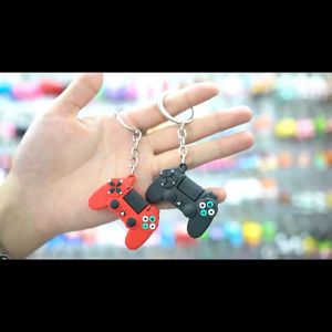 Gantungan Kunci Mobil Stick Stik PS4 Keychain / Hiasan Tas Bentuk Konsol Game Ps4