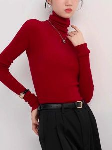 เสื้อสเวตเตอร์ถักคอสูงแขนยาวทรงสลิมฟิตสำหรับผู้หญิงในช่วงฤดูหนาวปีใหม่ สีแดง เสื้อชั้นในแบบสวมหัวสไตล์เกาหลี