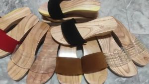 Guốc Gỗ Guốc Mộc Cao 5 Phân Quai Nhung 2 Lớp ( Có đóng thêm đế cao su )