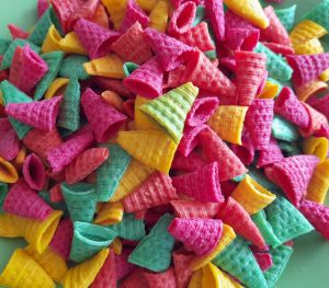1Kg KERUPUK TARO MENTAH KERUCUT SEGITIGA PIRAMID PALING MURAH