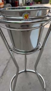 Kệ để xô đá inox 201 đường kính trên 28cm giữa 18cm dưới 25cm cao 50cm