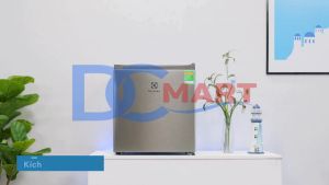 Tủ lạnh mini bar Electrolux UltimateTaste 300 45 lít - EUM0500AD-VN - Ngăn lạnh riêng biệt thoải mái chứa chai lọ lớn - Hàng chính hãng BH 2 năm