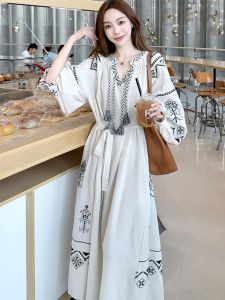 Elegant White Linen Print Dress Autumn Winter High Waist A-Line Skirt Casual Style Ladylike Fashionable And Luxurious Feeling
