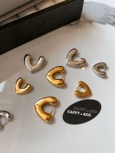 Golden Silver Heart Shaped Womens Earrings Unique Design 2025 New Style High-End Sensation Ear Cuff Fashion Jewelry Accessories