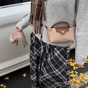 EchoBliss กระเป๋าถือสไตล์ตะวันตกเรียบง่ายกระเป๋าผู้หญิงกระเป๋าเกี๊ยวน้ำหนักเบาแฟชั่นอินเทรนด์ใหม่กระเป๋าสะพายกระเป๋าสะพายกระเป๋าสะพายข้างอินเทรนด์