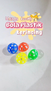 Bola mainan kucing