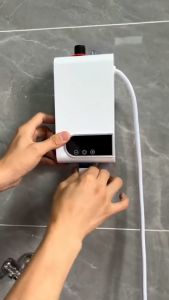 Pemanas Air Listrik Shower Mandi Instant Electric Water Heater SUS Digital Display Heating System Shower CUKYI RYK-010