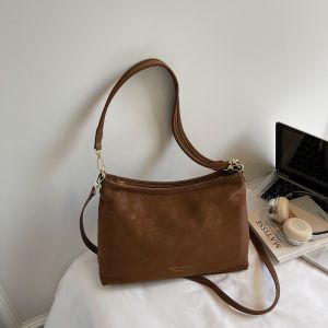 Large Capacity Tote Bag Womens Fashionable Versatile Commuter Single Shoulder Crossbody Bag Simple Design Handbag Hobo Style