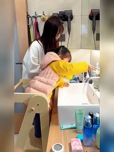 แข็งแรงทนทาน⭐การออกแบบพับได้ ใช้พื้นที่เก็บน้อย⭐บันไดเด็ก เก้าอี้บันไดเด็ก Learning tower บันไดพาดผ้า ไม้ยางพารา