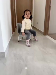 Low Chair With Wheels: A Comprehensive Guide to Transparent Low Round Rolling Stools & Short Stools With Backrest