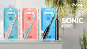 Close Up Sonic Expert Electric Toothbrush with 2 Brush Head Included - 8x Plaque Removal 0.1mm Ultra thin Bristles
