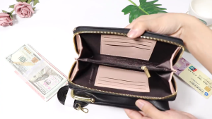 [LEE] Korean Style New Womens Long Wallet Womens Large Capacity Fashion Shoulder Bag Solid Color Phone Bag