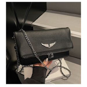 2026 New French Style Chain Clamshell Crossbody Bag Classic Versatile Shoulder Messenger Bag for Women with Wristlet