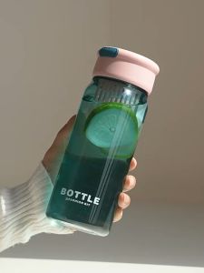 น้ำเด็กใหม่-ไปโรงเรียนลาย 650ml กระบอกน้ำพกพาแบบยกดื่ม water bottle วัสดุ PP+PC+ซิลิโคน ใส่น้ำร้อนได้ รวมกระบอกน้ำ รวมกระบอกใส่น้ำ BOTTLEแท้%