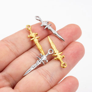 จี้ดาบเหล็กสแตนเลสเครื่องประดับ Diy เสน่ห์ทอง18K