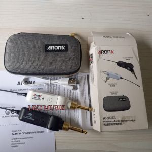 AROMA ARU 03 GUITAR TRANSMITTER WIRELESS 5 UHF ARU03