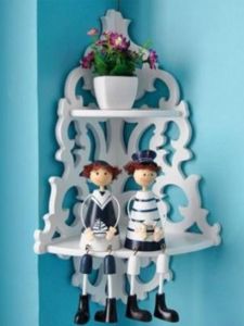 ชั้นวางของสองชั้นสีขาวสไตล์ยุโรป ชั้นวางดอกไม้ ชั้นวางของ ชั้นวางของแบบโปร่ง ตกแต่งผนังห้องนอน ห้องนั่งเล่น ชั้นวางของแบบมุม