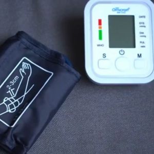 TOP PRODUK TaffOmicron Tensimeter Digital Akurat Pengukur Tekanan Darah Tinggi Bahasa Indonesia / Alat Tensi Darah Suara Indonesia / Tensi Darah Digital Otomatis Bersuara Terbaru / Alat Cek Darah Tensi Digital Murah