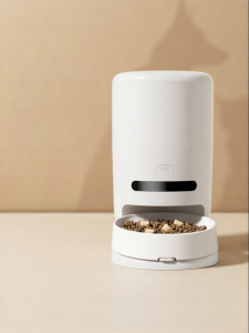 Hiigge | Smart Wireless Remote Control Scheduled Feeding Moisture-Proof Non-Clogging Pet Feeder