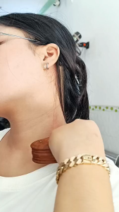 Dụng Cụ Massage Huyệt Đạo 5 Hạt Bi Bằng Gỗ Tay Cầm Chữ D Dài 13Cm