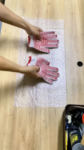 Găng tay lao động phủ hạt nhựa đỏ găng tay làm vườn chống trơn trượt bao tay len bảo hộ lao động