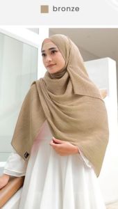 phasmina plisket / rifkha shawl / shawl / phasmina instan / elsa gallery / hijab instan / bergo / scraft plisket / rifkha azmeela / azmeela gallery