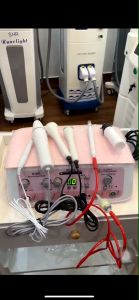 Bộ phụ kiện máy chăm sóc da 5in1: tay cầm điện tím thải chì đốt mụn