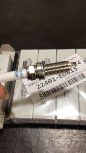 Genuine New Spark Plug Nissan Almera 1.5 / Sylphy 2.0 / Grand Livina 1.6 1.8 / Teana 2.0 22401-ED815 (4pcs)