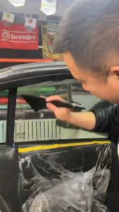 Kaca Film Mobil Universal Hitam Anti Panas Solar Gard 1% 5% 15% 35% / Kaca Film Mobil / Stiker Kaca Film Jendela Rumah Anti Panas Meteran Tolak Panas Anti Uv