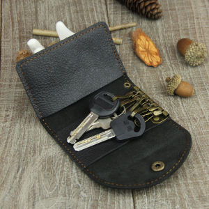 Handmade Large Capacity Leather Key Holder for Men And Women Car Key Chain Can Hold Coins Multi-Functional Vertical Shape