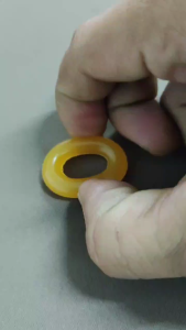 ( UKURAN KECIL ) Ring Karet Gulungan Benang Bobbin Mesin BARTEK / KANCING KOMPUTER OTOMATIS / RING O BOBBIN WINDER MISO-A3216-001-00A