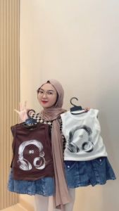 Setelan kaos lekbong celana pendek jeans denim anak perempuan usia 1-5 tahun motif earphone terbaru top fashion anak pakaian anak terbaru dan kekinian by.Happysale24