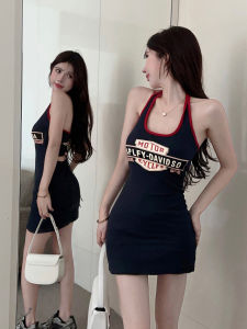 Phong Cách Mỹ Cay Bé Gái In Chữ Vuông Cổ Áo Treo Cổ Đầm Nữ Mùa Hè Vòng Eo Định Hình Hở Lưng Ngắn Váy