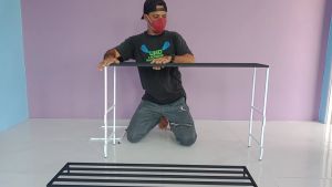 ชั้นวางแบบถอดประกอบจิ๊กซอว์2ชั้นขนาด ยาว80ซ.ม.กว้าง30ซ.ม.ต่อชั้นสูง30ซ.มต่อชั้น  สามารถประกอบได้โดยไม่ต้องขันน็อต