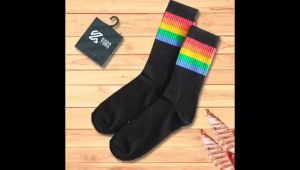 Kuzatura Kaos Kaki 343KZS Warna : Hitam Kombinasi Ukuran : All Size Bahan : Katun Spandex PE
