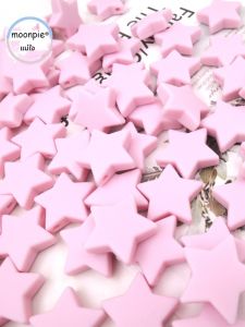 ลูกปัดรับประทานได้จากยางซิลิโคนเกรดอาหาร ลูกปัดสำหรับขัดฟันแบบน้ำได้รับอนุญาตจาก FDA ลูกปัดทรงห้าเหลี่ยมสำหรับทำเครื่องประดับ DIY Moonpie