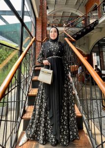 Zahira1808 Gamis Zyanni Flowy Dress Bahan Ceruty Baby Doll Aplikasi Mote Jait Import