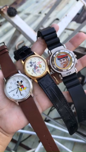 đồng hồ nữ chuột mickey dây da size 30mm của nhà Disney hàng 2hand
