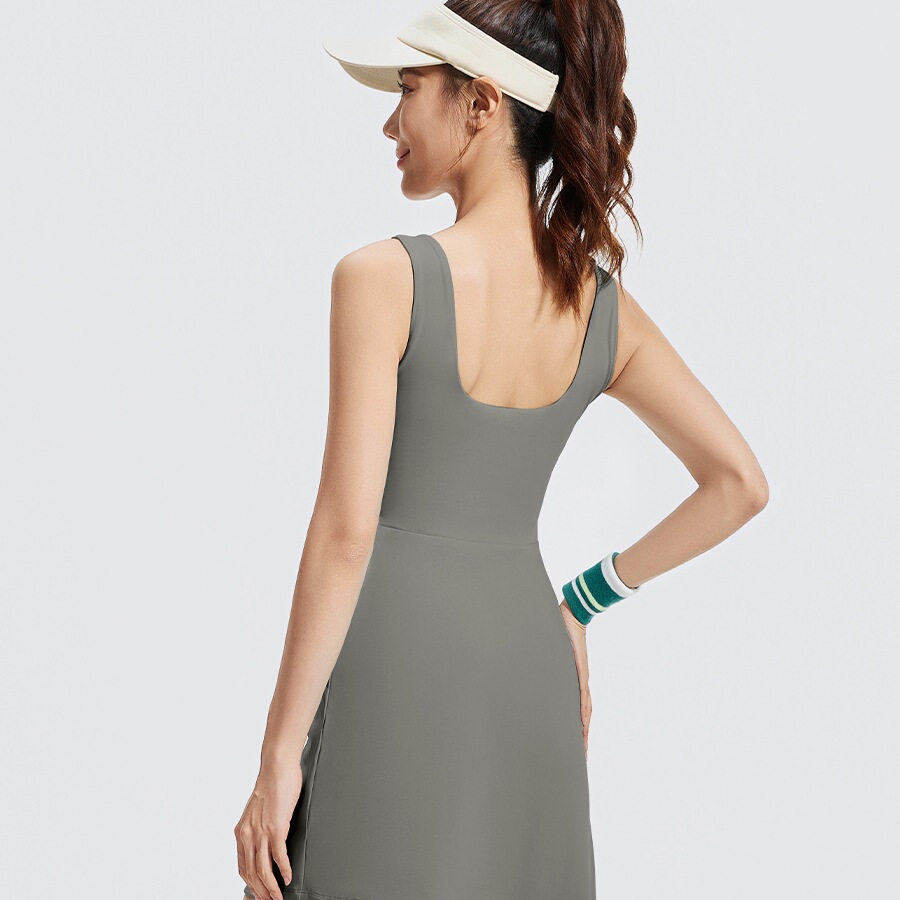 Mặc Quần Thể Thao Chạy Bộ Mà Vẫn Bị Đau Lưng: Nguyên Nhân Và Giải Pháp Từ Váy Thể Thao Showcai