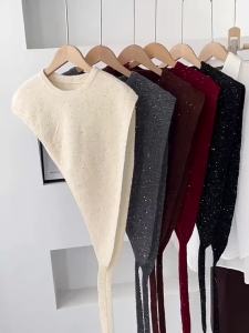 Pouie | Korean Style Shimmer Triangle Scarf Versatile Layer Wear