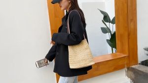 PRETEN New Summer Boho Ladies Ladies Woven Bags Women Straw Shopping Bags Knitted Straw Satchel Bucket Handbag Crossbody Tote Bags